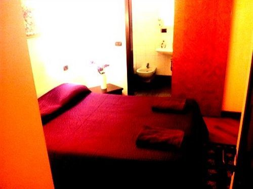 Termini Station Rooms Roma Exterior foto